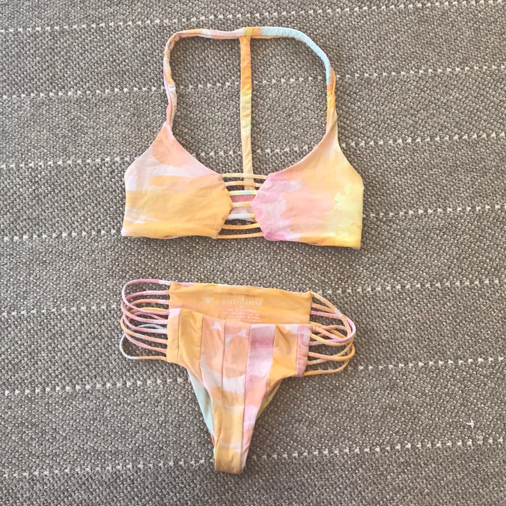 Boys and arrows bikini set